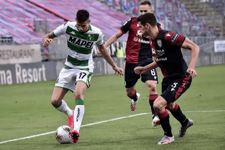 意甲对决：卡利亚里主场迎战帕尔马，谁能笑到最后？